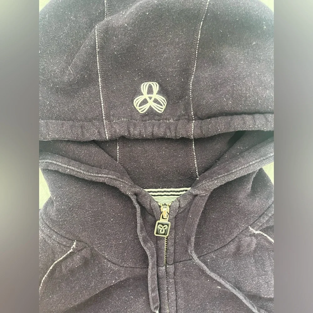TNA zip up - Picture 2 of 4